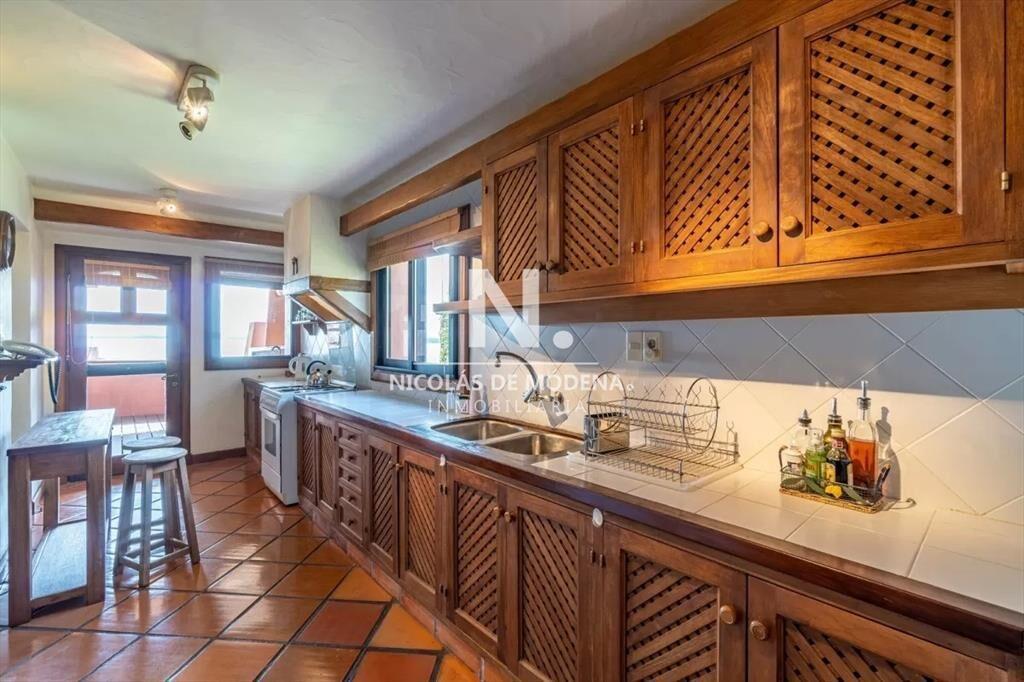 En venta apartamento de 3 dormitorios en Punta