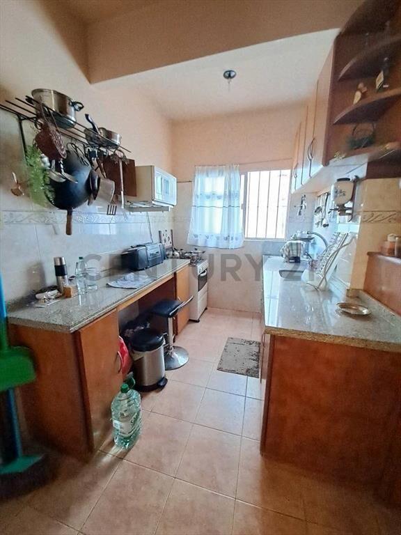 VENTA apartamento frente,110mt2-3dorm,2baños,Balcón-Bajos...