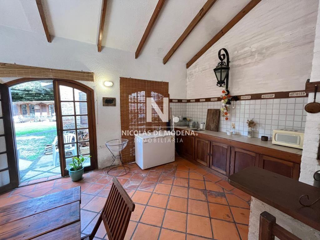 Alquila casa en Mansa Punta del Este, de 3dormitorios.