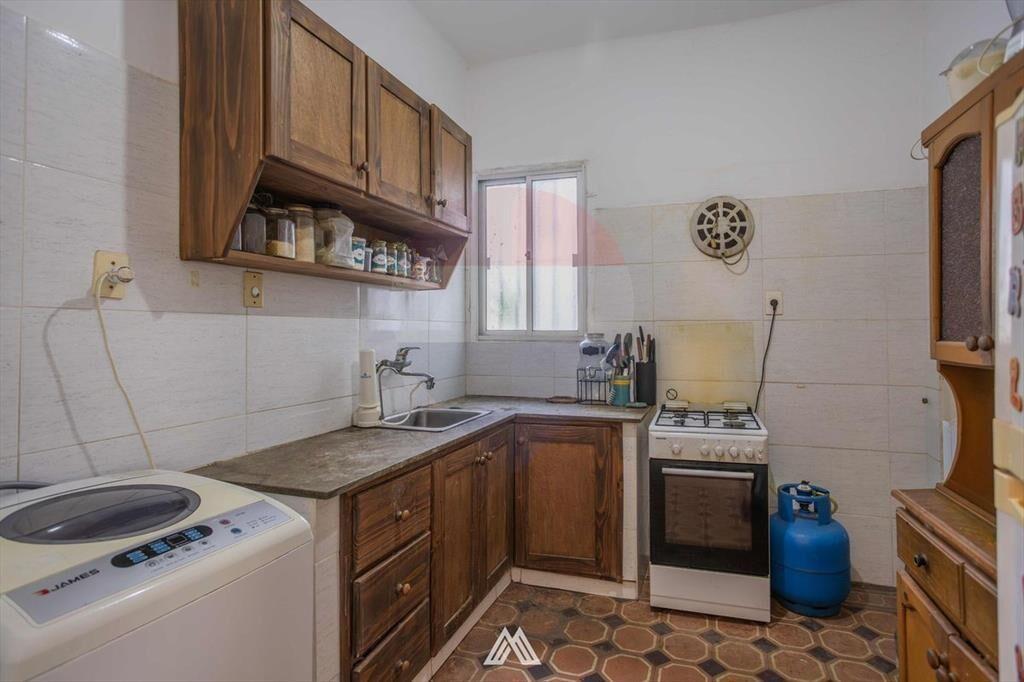 VENTA APTO 2 DORMITORIOS Y PATIO BUCEO CON RENTA