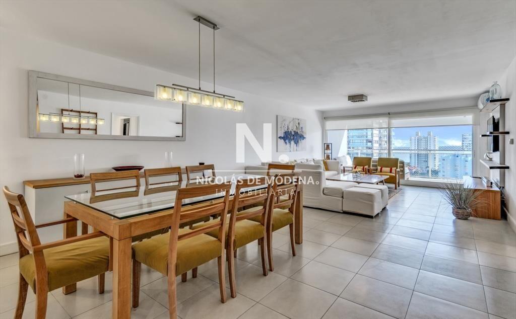 Apartamento de 3 dormitorios en alquiler temporal