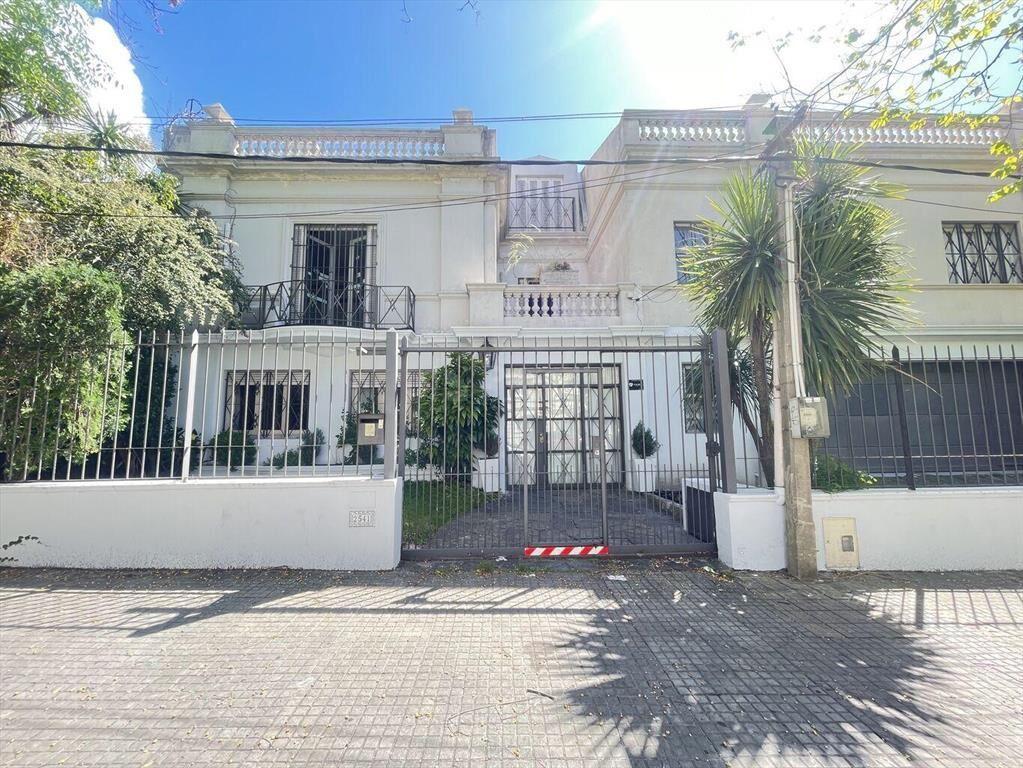 PARODI Venta de casa con jardin Parque Batlle