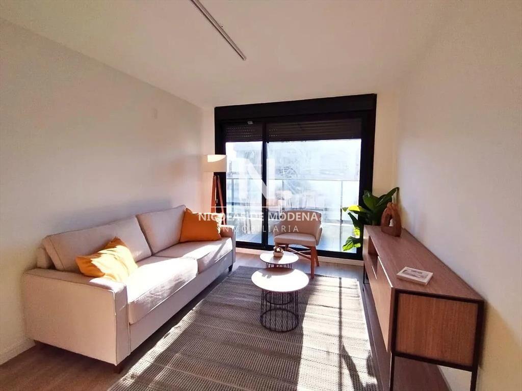Apartamento En Venta de 2 Dormitorios en piso La