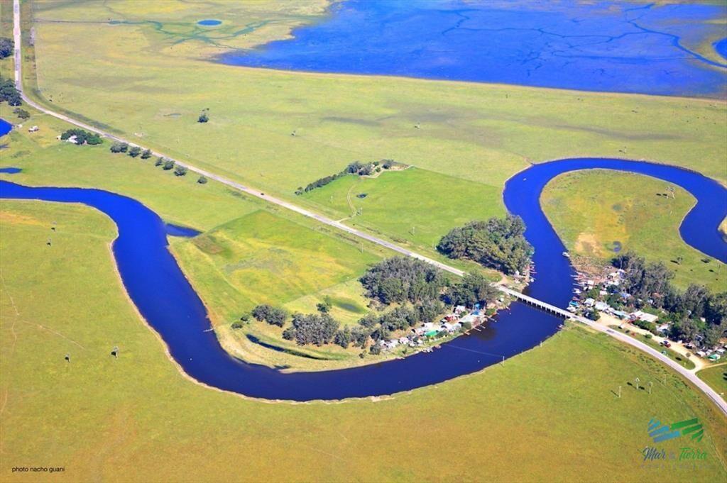Un lugar único y diferente, arroyo navegable a 5