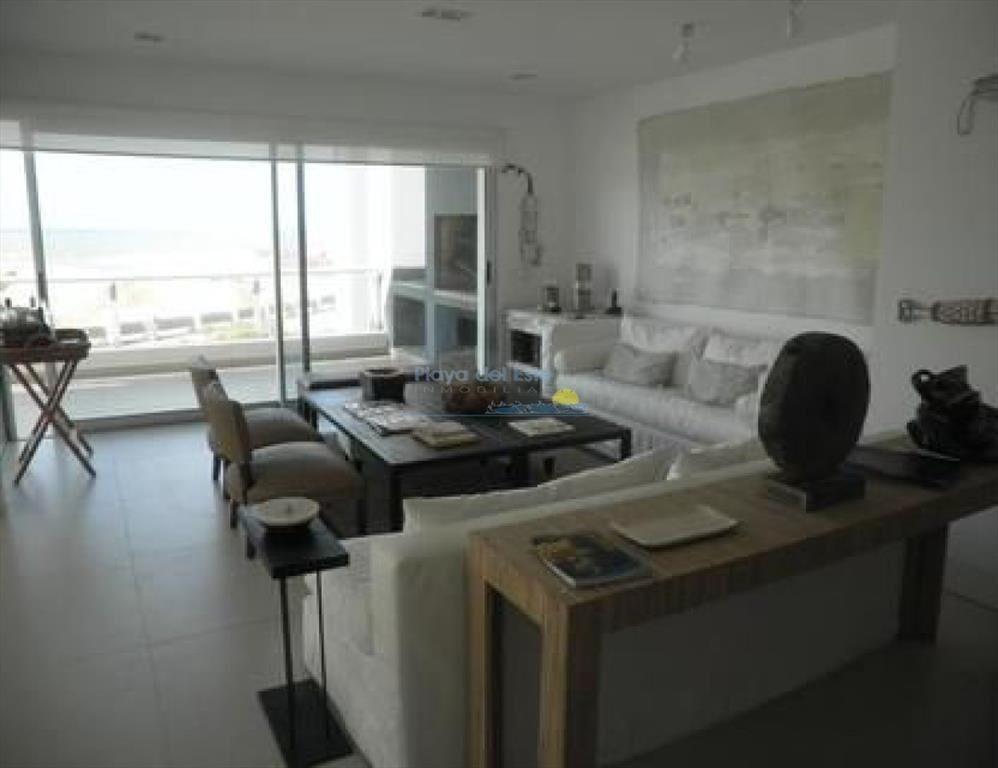 Apartamento en Brava, 3 dormitorios *