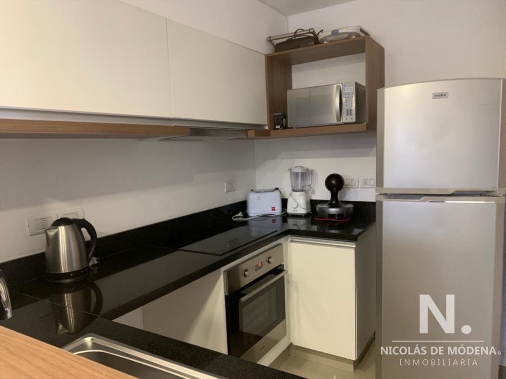 Apartamento en Brava 1 y 12 dormitorios en venta. Edificio