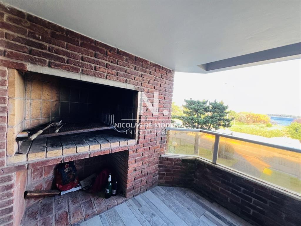 Venta de Apartamento de 3 dormitorios en Primera