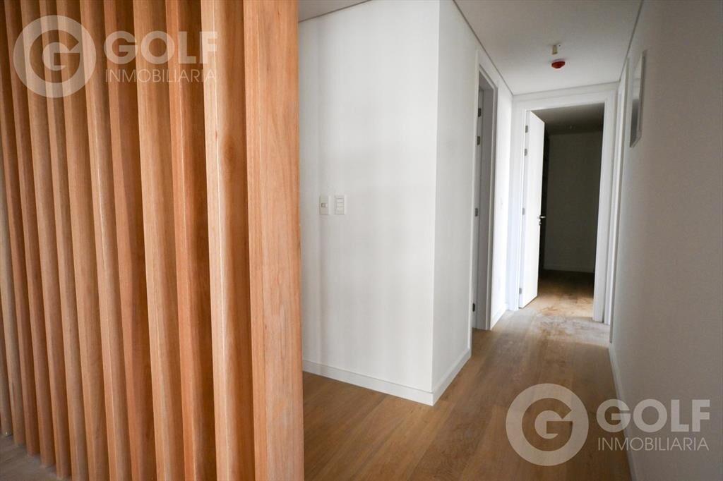 Alquiler de apartamento 2 dormitorios con jardin y cochera