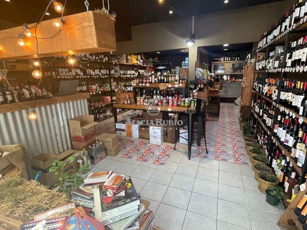 BERRO Y BUXAREO. MUY AMPLIO. 58 MTS., POCITOS
