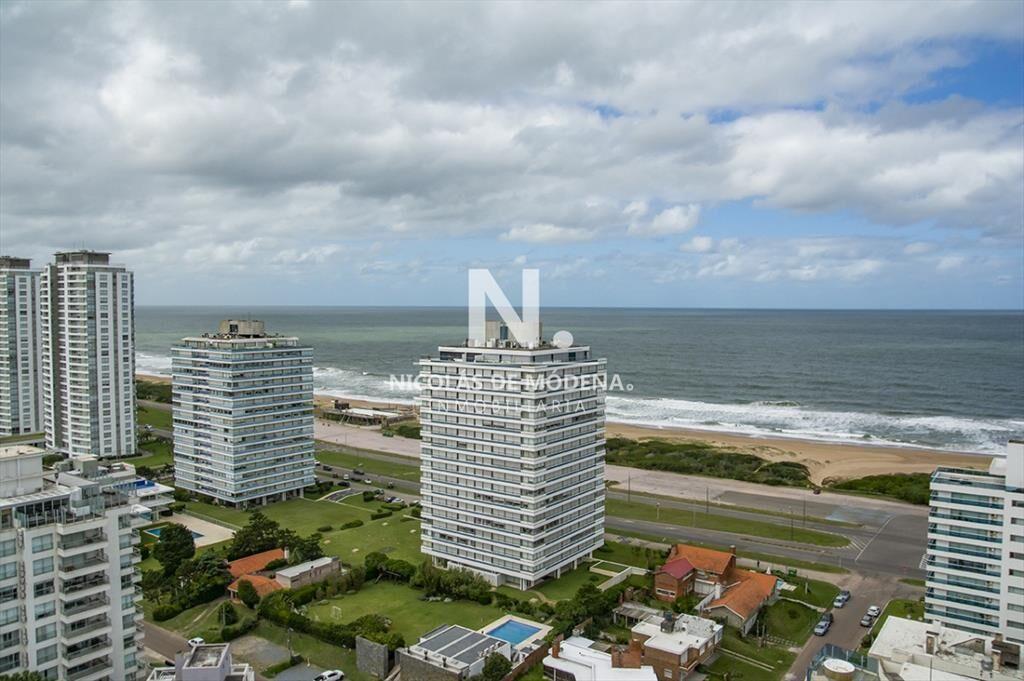 Departamento en venta, Torre nueva en Playa Wind
