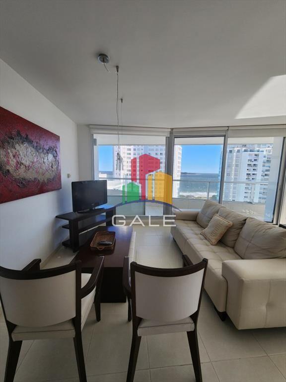 Vende apartamento de 3 dormitorios en Mansa- del