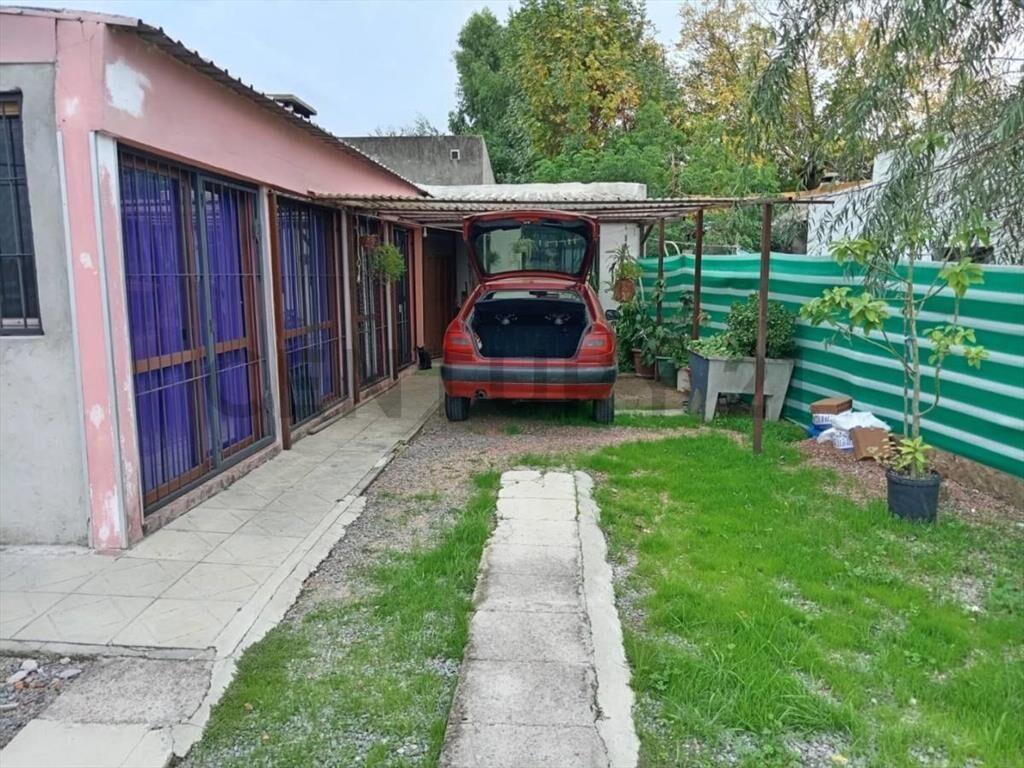Venta/San Jose de Mayo/2 Casas/Terreno 570m2/ Refaccionad...