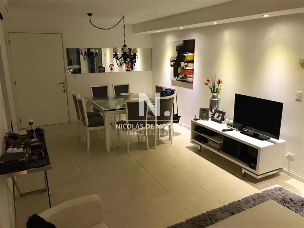 Impecable departamento, comodo e iluminado.