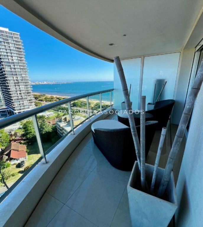 Apartamento en venta de 2 dormitorios y en torre