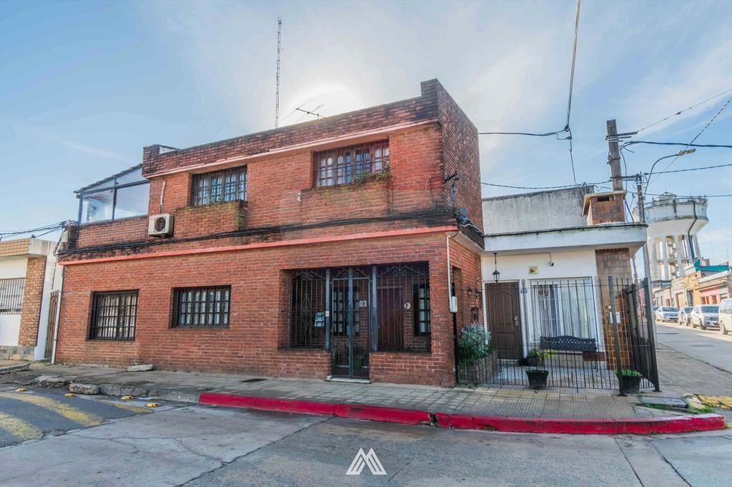VENTA casa 3 dormitorios centro de Pando