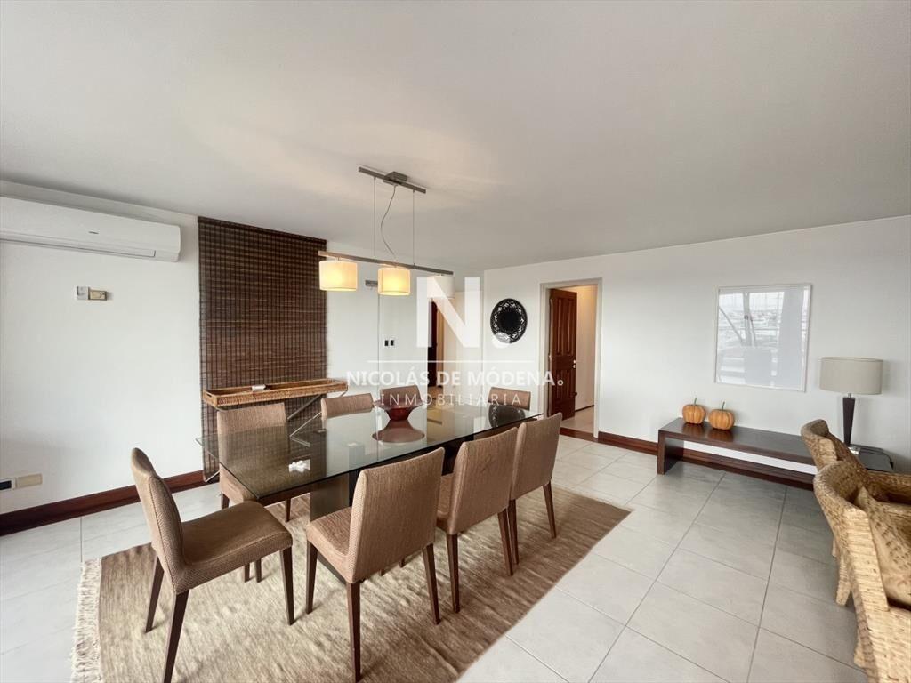 Excelente apartamento enfrente al puerto!
