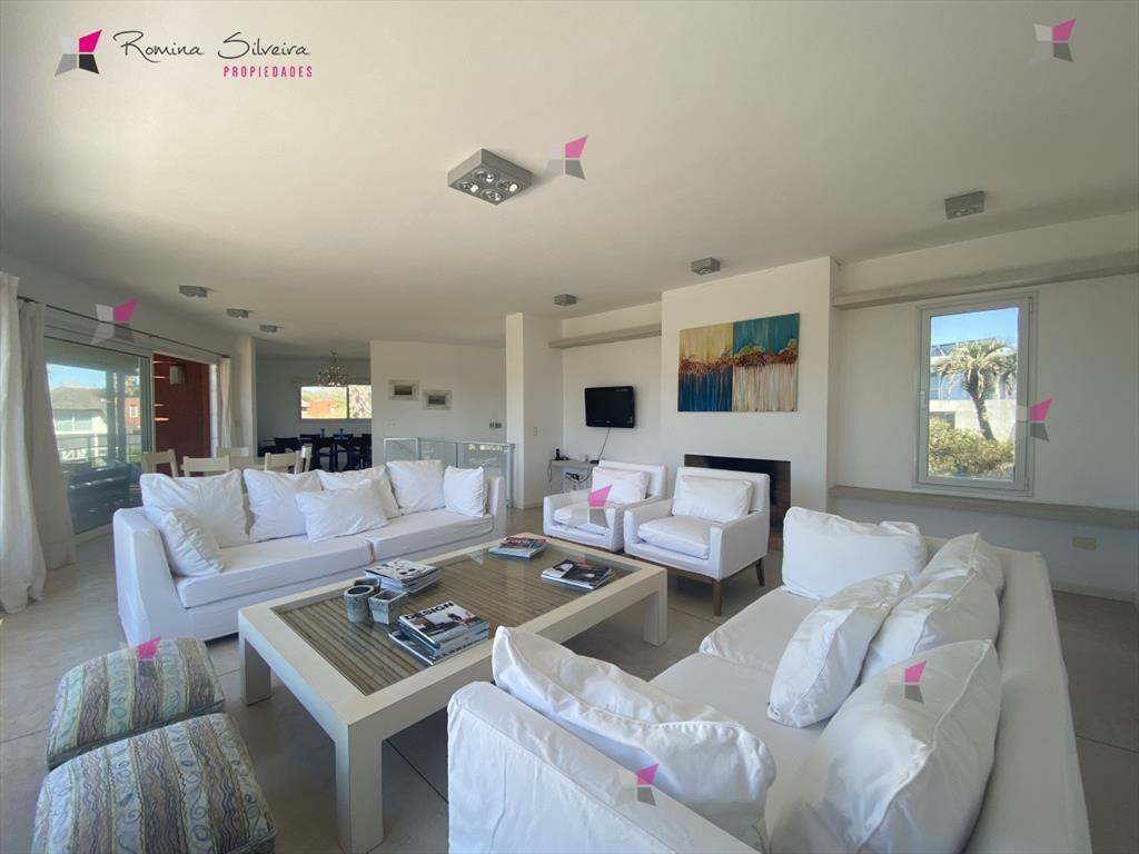 Casa en alquiler de temporada - Punta Piedras