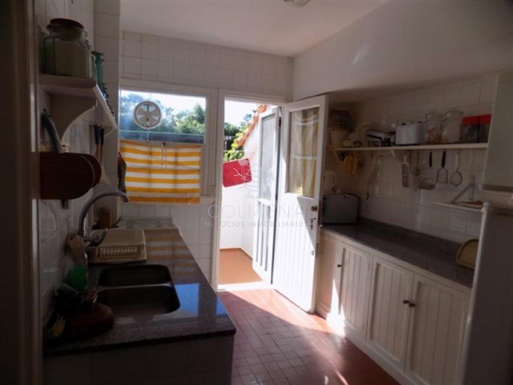 Apartamento en muy buena ubicacion en la brava, 3