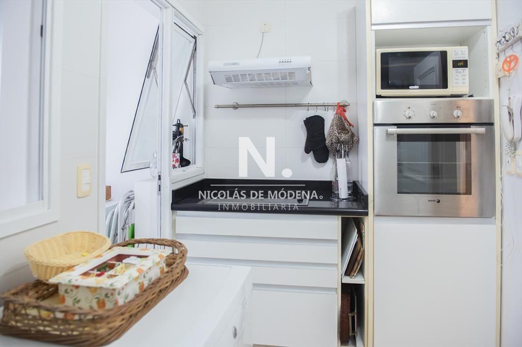 En venta apartamento de 3 dormitorios, en Brava a