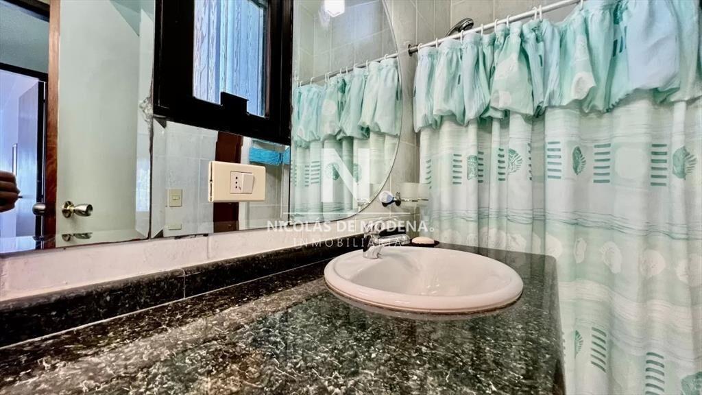 Espectacular casa con 4 dormitorios, en venta