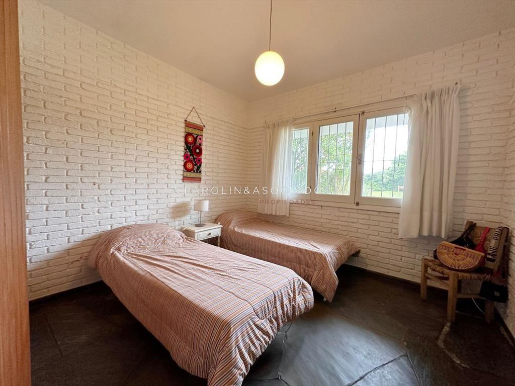 Casa de 3 dormitorios + dependencia de servicio