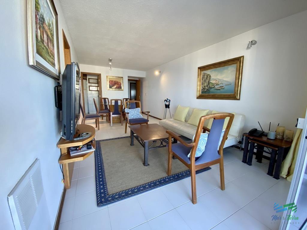 En venta , piso alto , con espectacular vista al