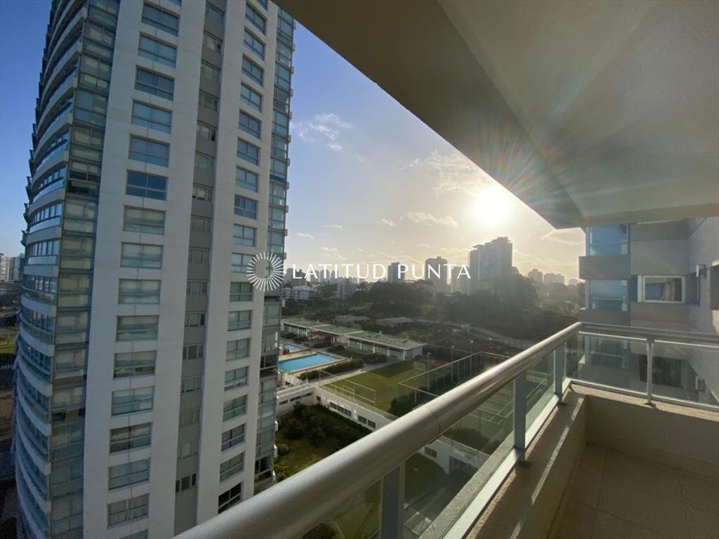 Apartamento en Torre Lobos, 3 dormitorios más