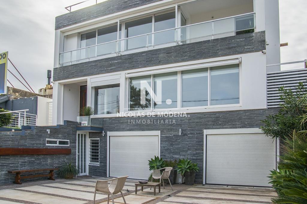 Espectacular Casa en primera linea de playa Punta