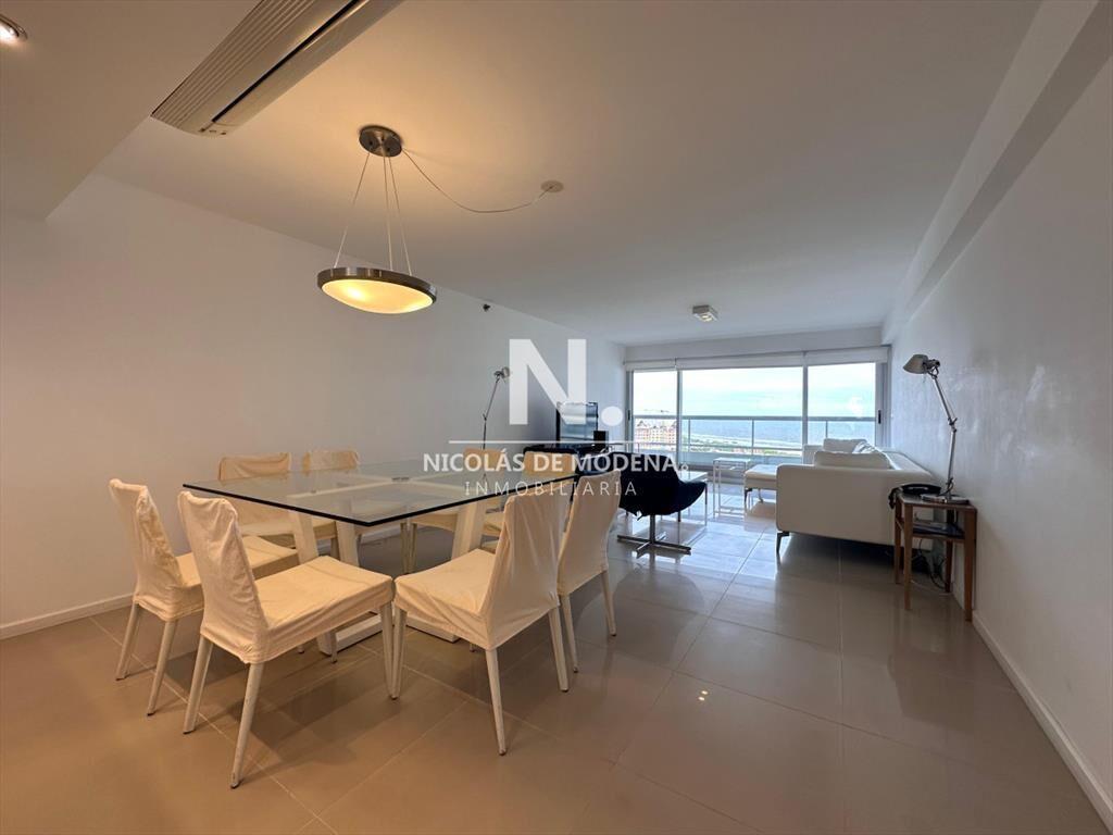 Vende apartamento en Brava, Punta del Este de 3