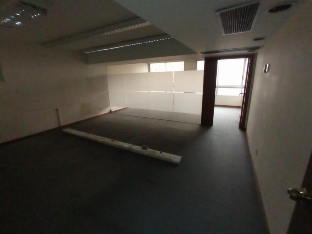 Plaza Independencia, 560 m2, aire acondicionado central, vi