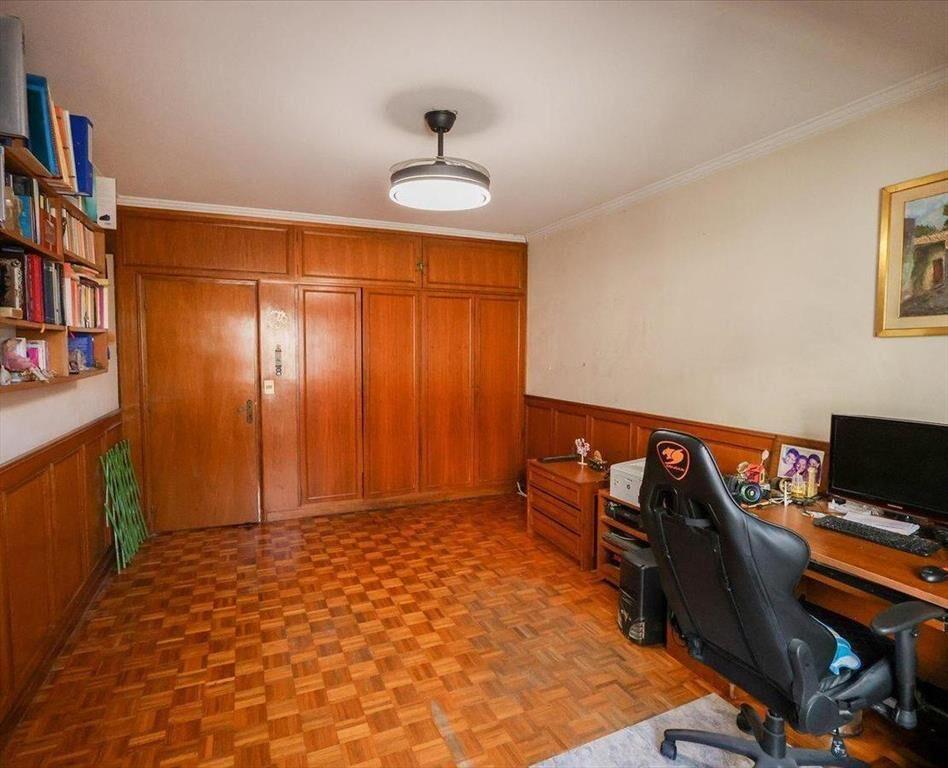 Venta Apartamento 4 dormitorios c/ 2 garajes Punta Carretas