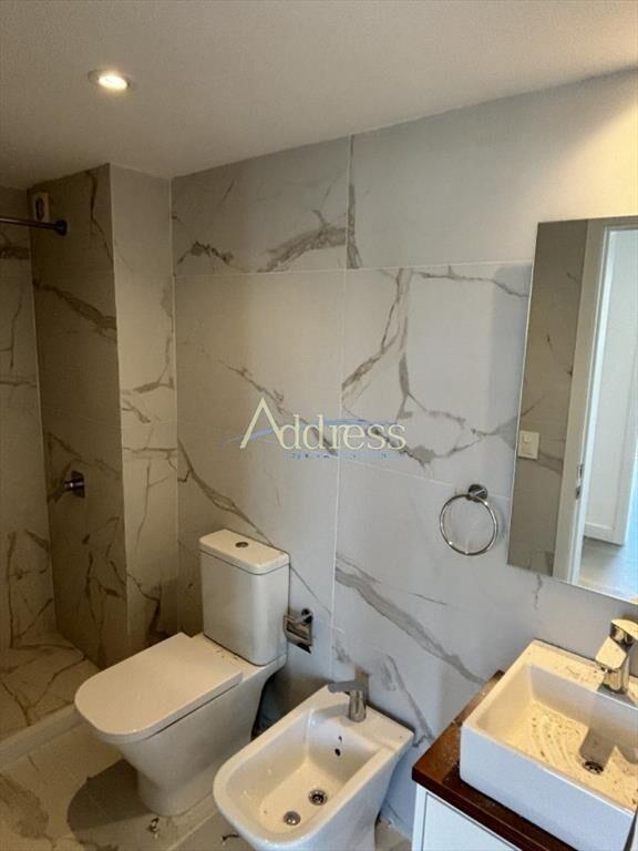 VENTA apartamento moderno1 dorm y medio