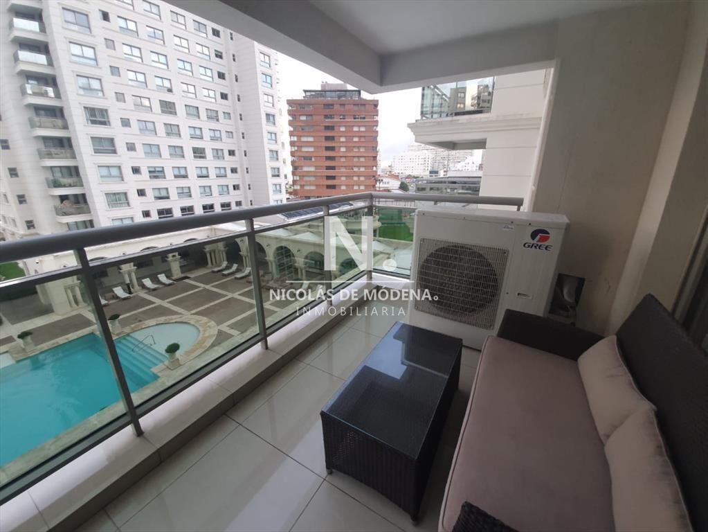 Departamento en venta en torre de categoría,