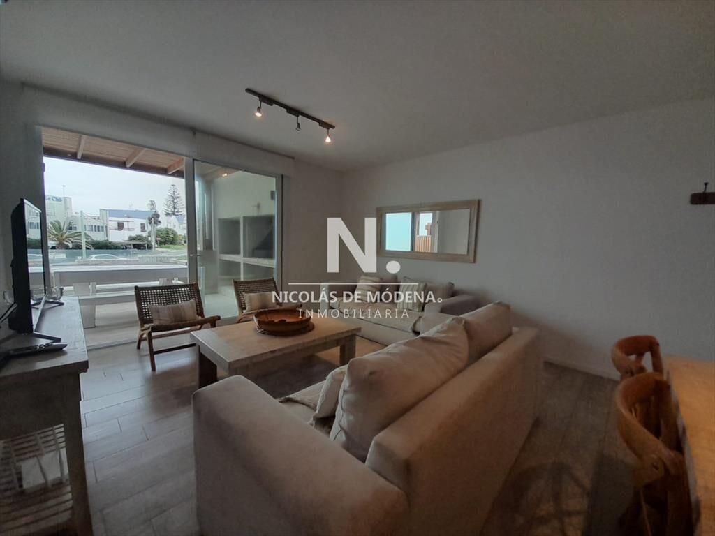 Espectacular Apartamento en La Barra frente a la