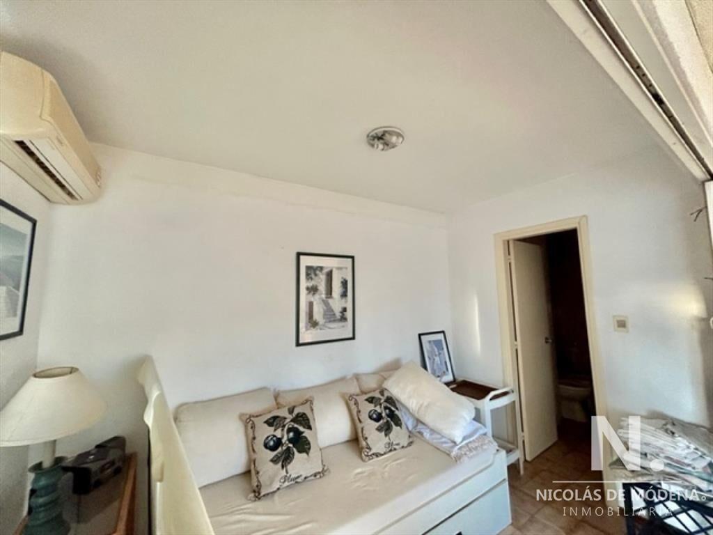 Muy lindo apartamento en Península, a 1 cuadra de la playa