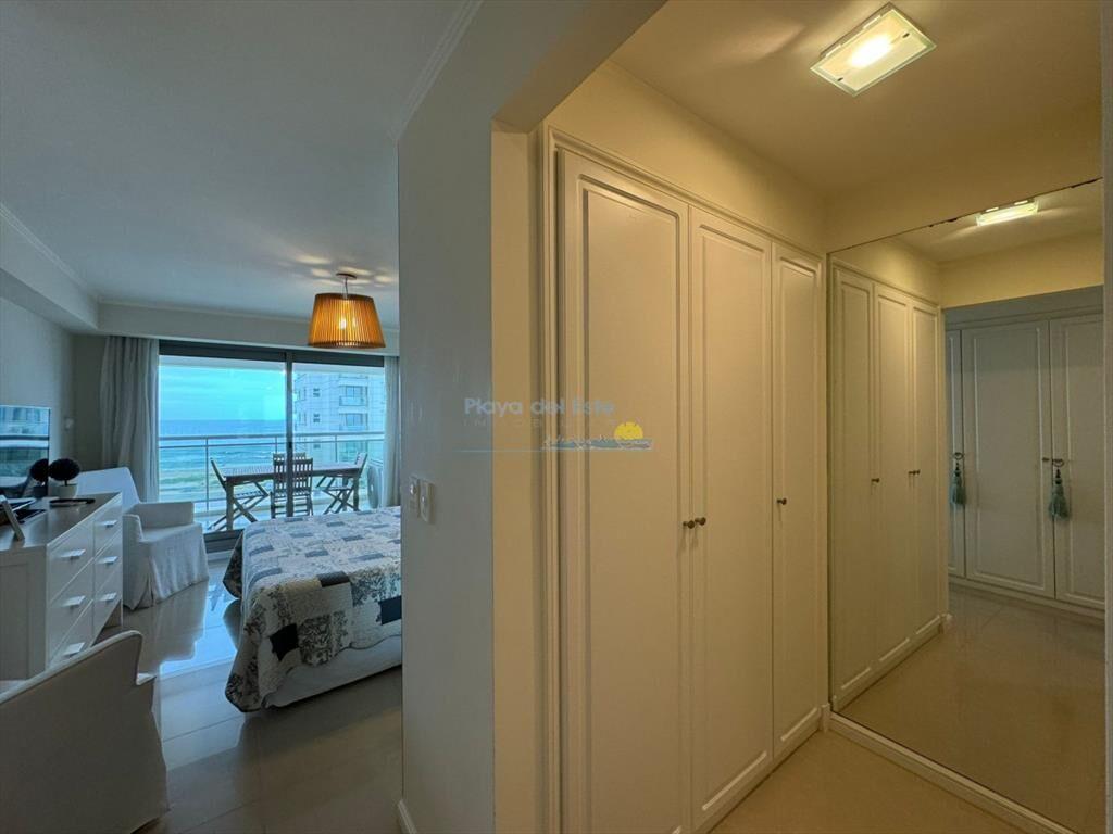 Apartamento en alquiler de temporada de 3 en , ,