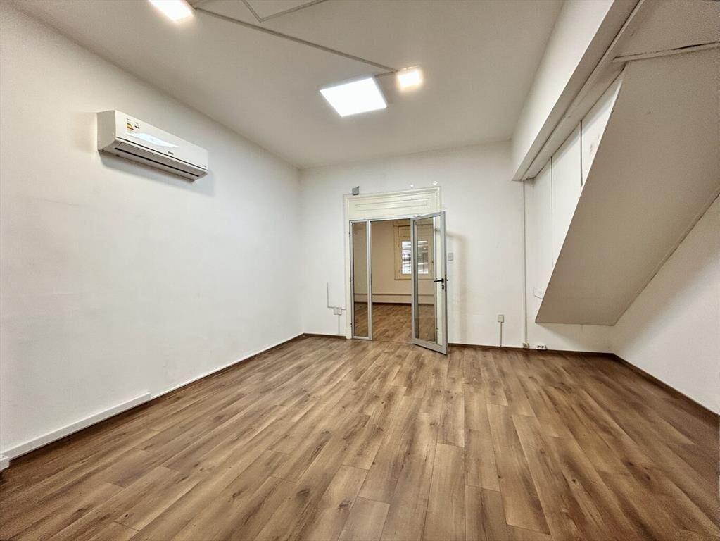 ALQUILER CASA – BV. ARTIGAS Y AV. BRASIL IDEAL LOCAL COMER