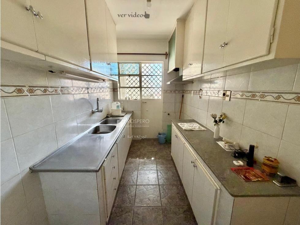 VA2352/P venta apto 2 dorm+servicio Centro balcon