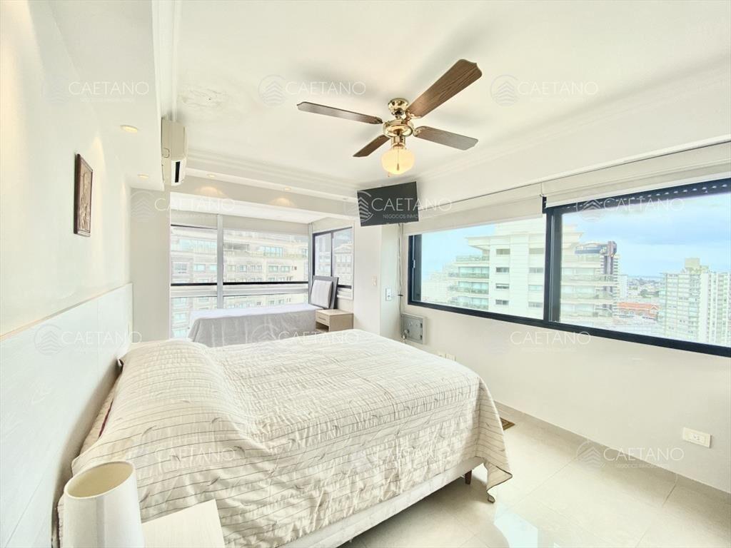 Venta apartamento 4 dormitorios playa brava Punta