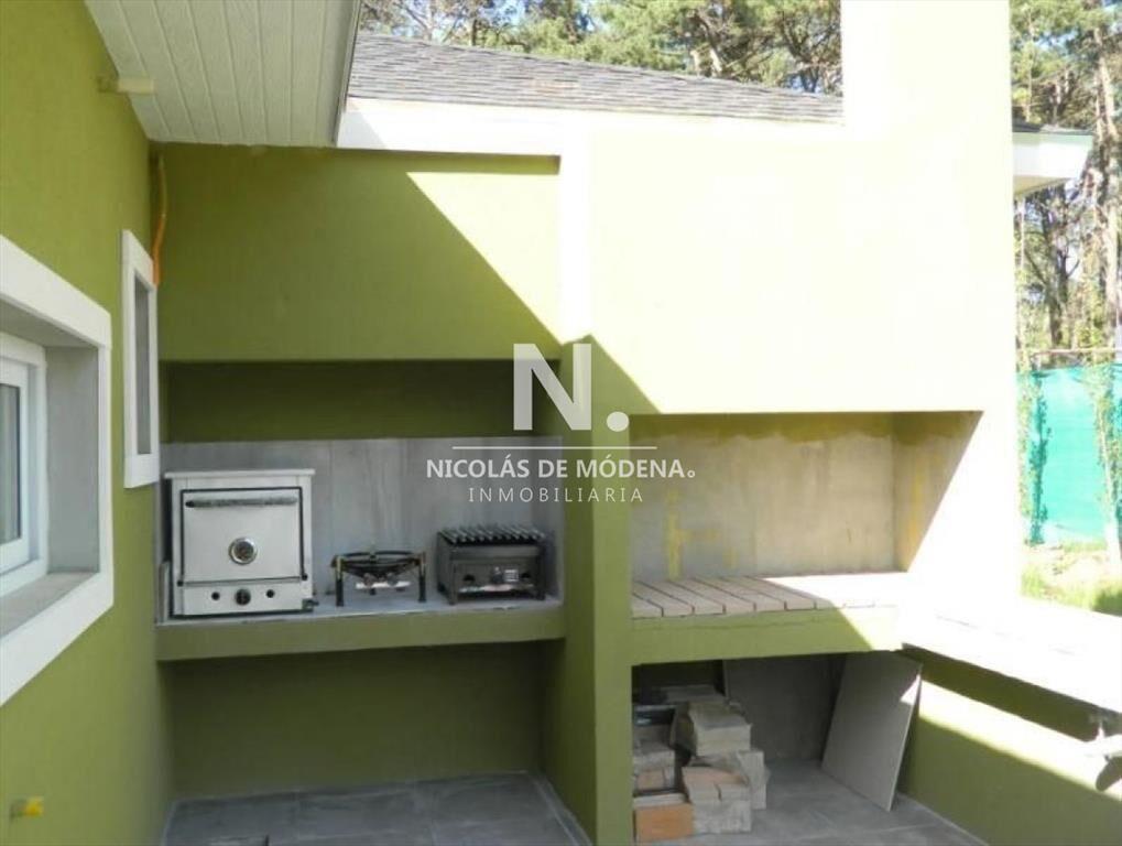 CASA 3 DORMITORIOS EN BARRIO PRIVADO