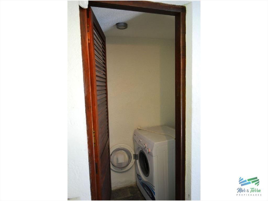 Casa en venta. Zona Cantegril. Punta del este.