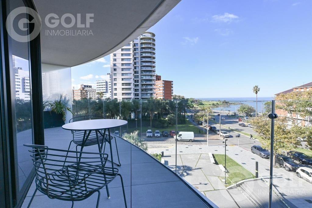 Venta de apartamento de 3 dormitorios en COSMOS - Puerto de