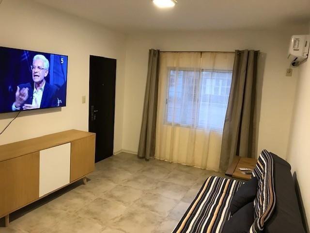 Casa en venta 2 dormitorios y garaje y 4 Apartamentos to...