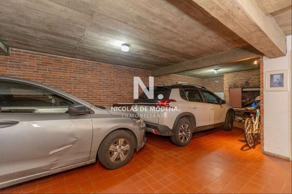 Casa de 5 Dormitorios en Puertito de Buceo -