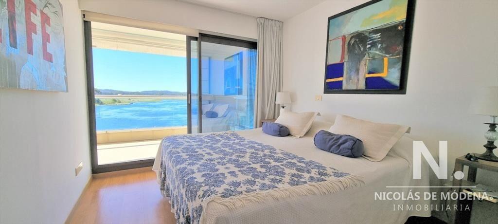 Dúplex con Vista a la Laguna, 3 dormitorios, terraza con p