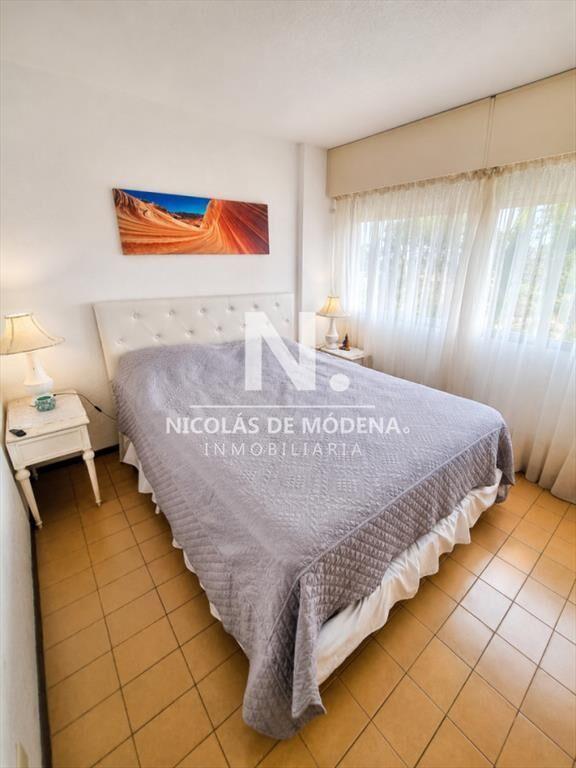 En venta apartamento de 2 dormitorios en Cantegril, Punta d