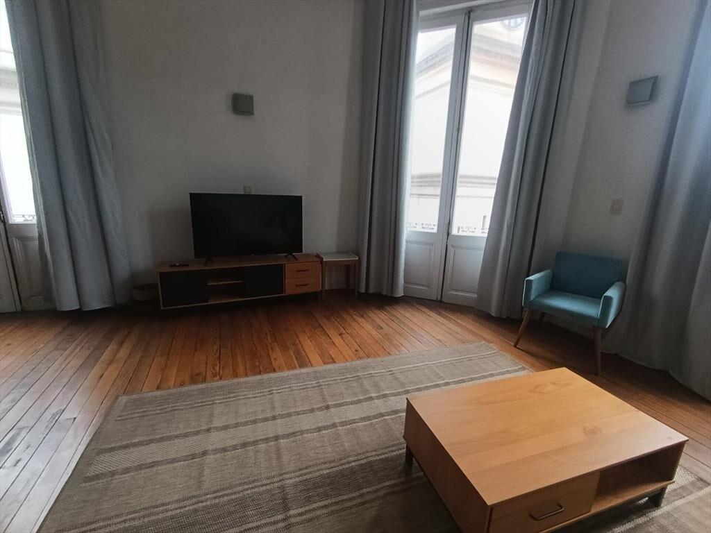 Apartamentos tipo loft en ciudad vieja amoblado.