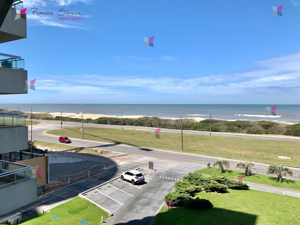 VENTA DE APARTAMENTO DE 3 DORMITORIOS EN EDIFICIO