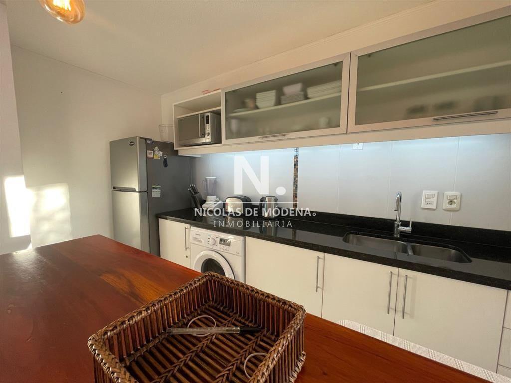 Apartamento de 2 dormitorios en venta en Aidy Grill, Punta