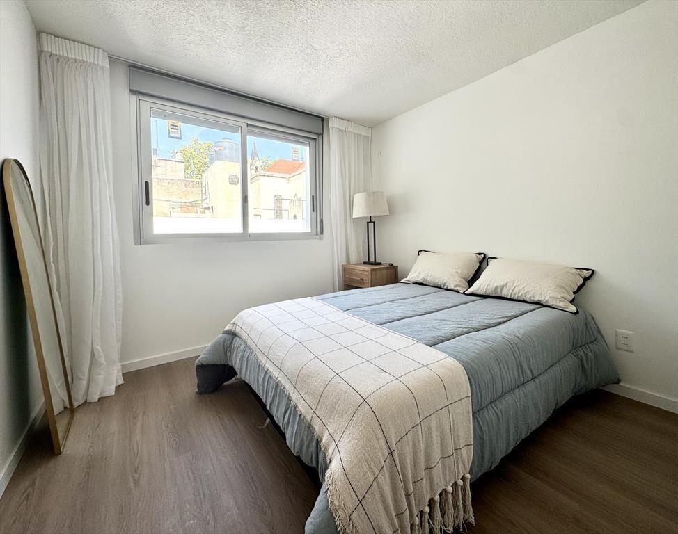Apartamento en venta 1 dormitorio con terraza en Cordón Mon
